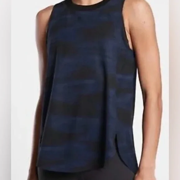 Athleta Zephyr Tank Blurred Blue Camo - Picture 1 of 4